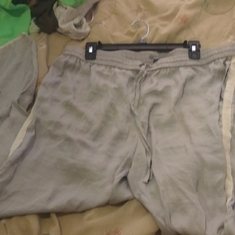 Aerie silky gray sweatpants nwot